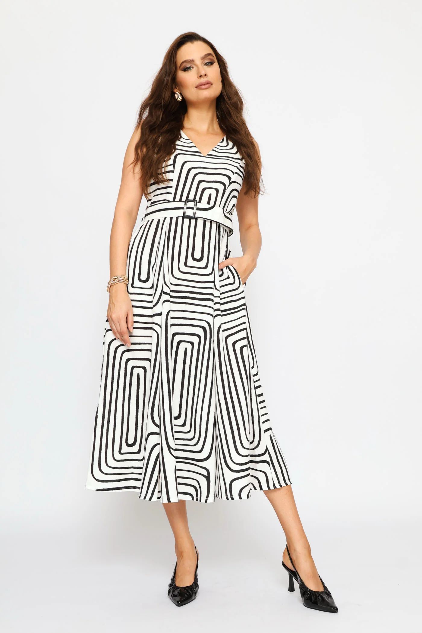 V-Neck Belted Fit and Flare Tea Midi Dress - White/Black - Image 5