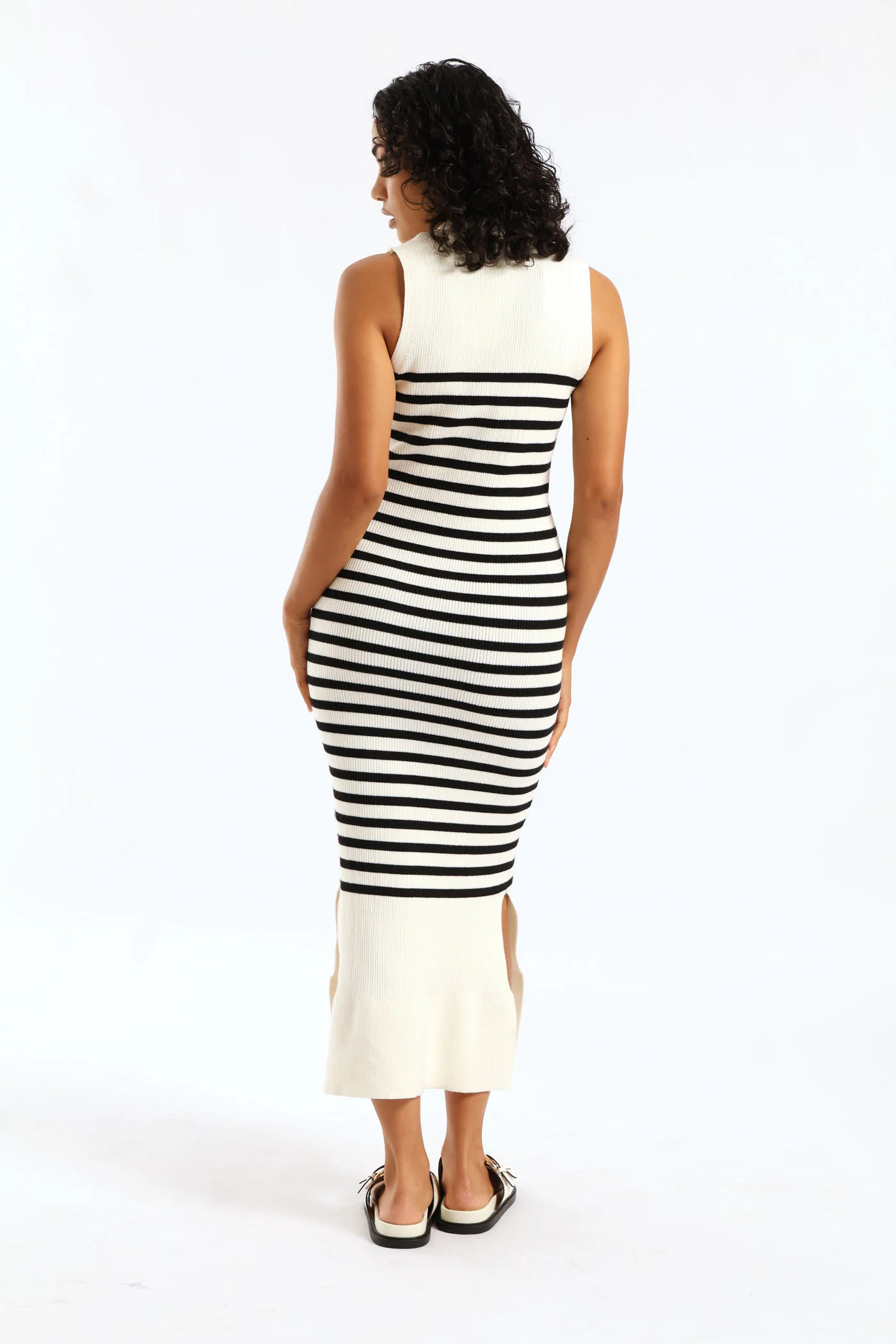 V-Neck Button Through Striped Knitwear Midi Dress - Black/White - Image 4