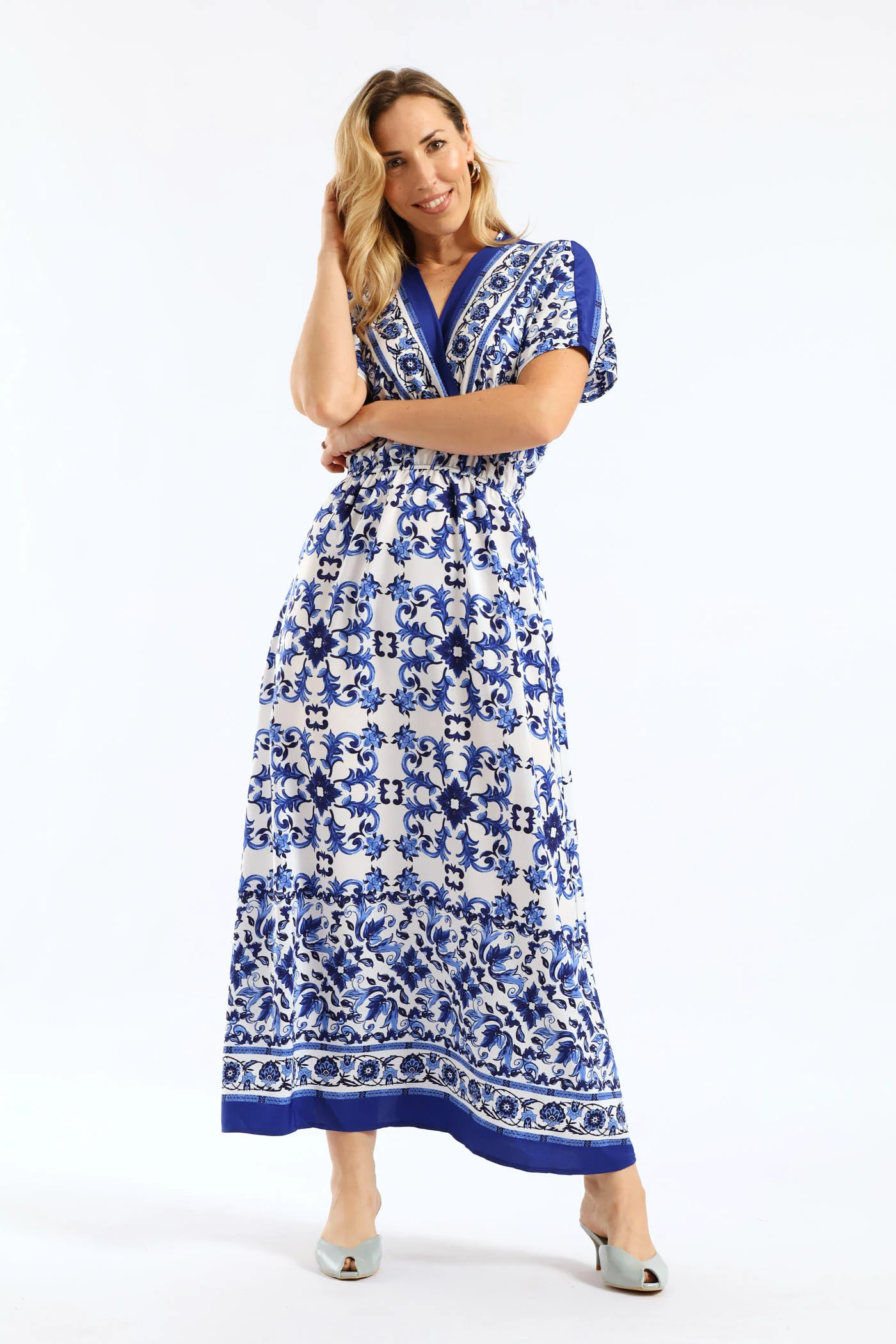 V-Neck Print Satin Fit & Flare Waisted Kaftan Maxi Dress - White/Blue - Image 3