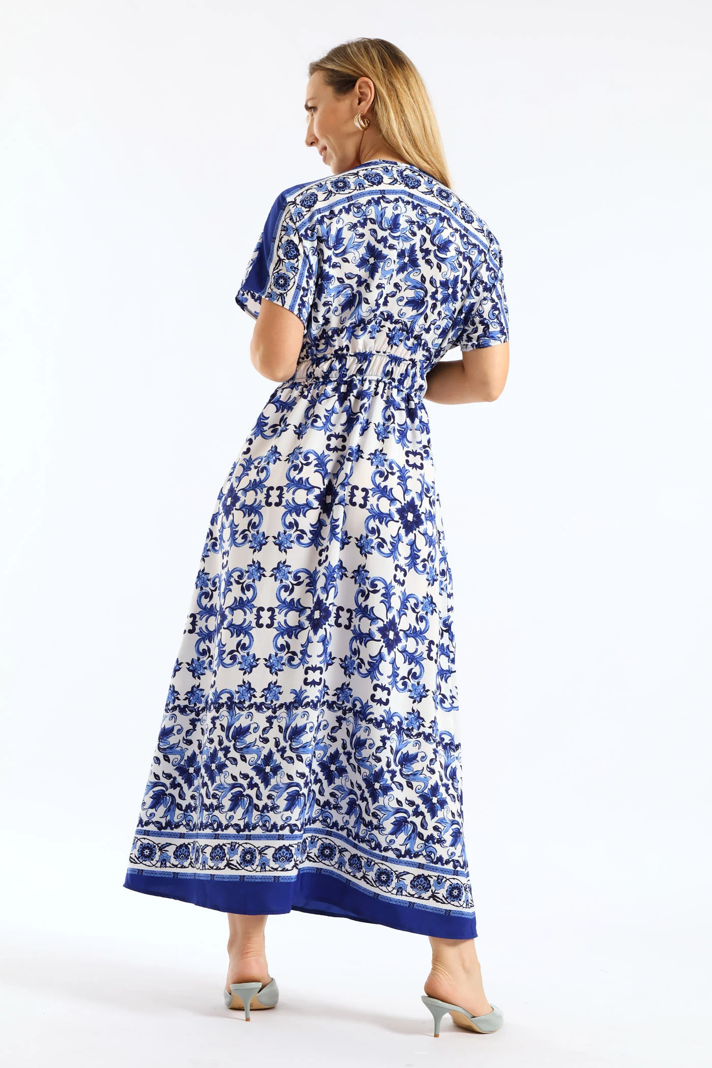 V-Neck Print Satin Fit & Flare Waisted Kaftan Maxi Dress - White/Blue - Image 5