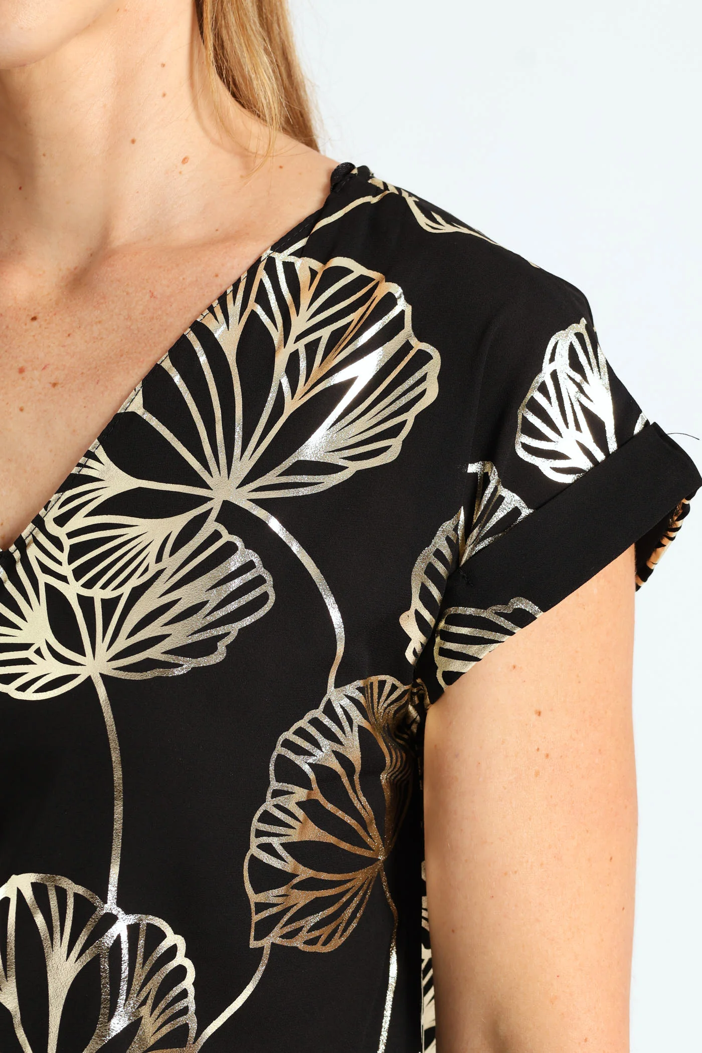 V-Neck Short Sleeve Formal Tee - Black - Image 4