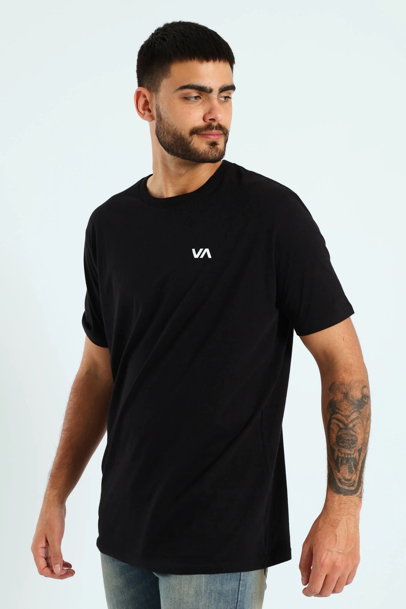 Va Essentials Tee - Black - Image 3