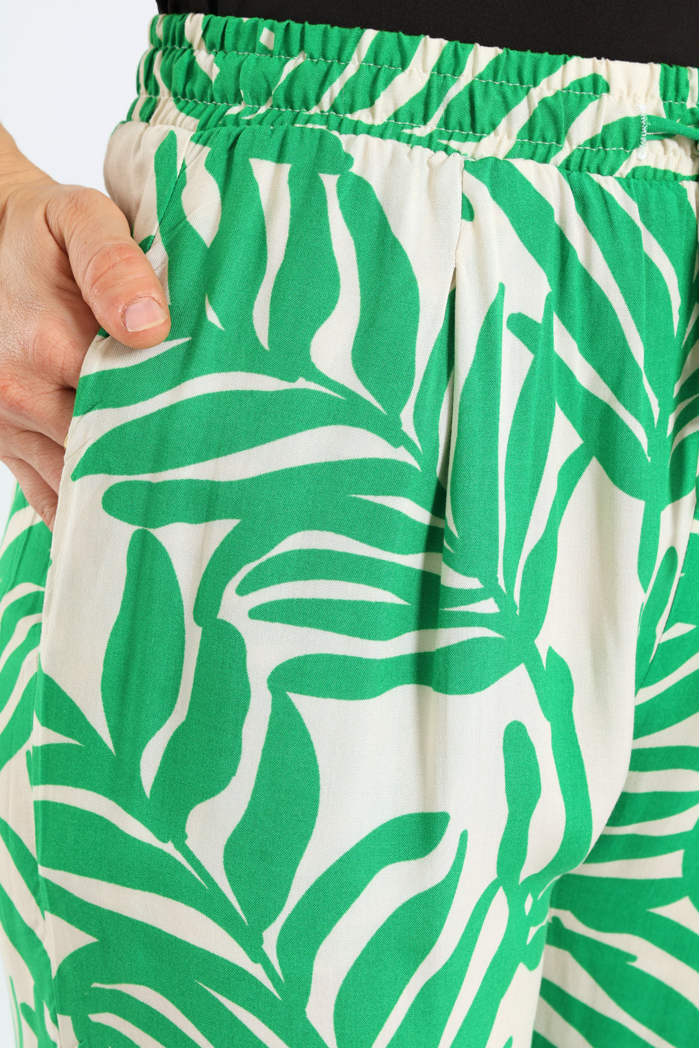 Viscose Jogger - Stone/Green - Image 5