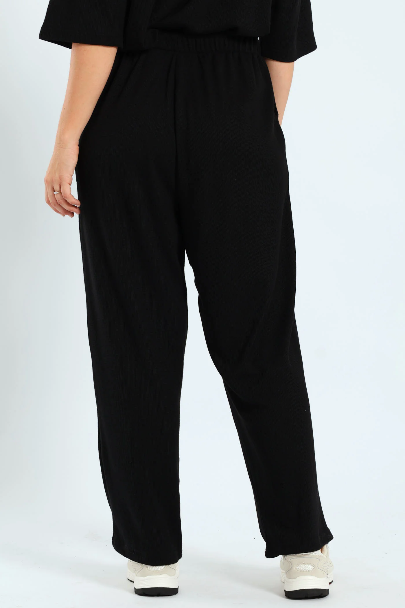 Waffle Jogger With Ties - Black - Image 4