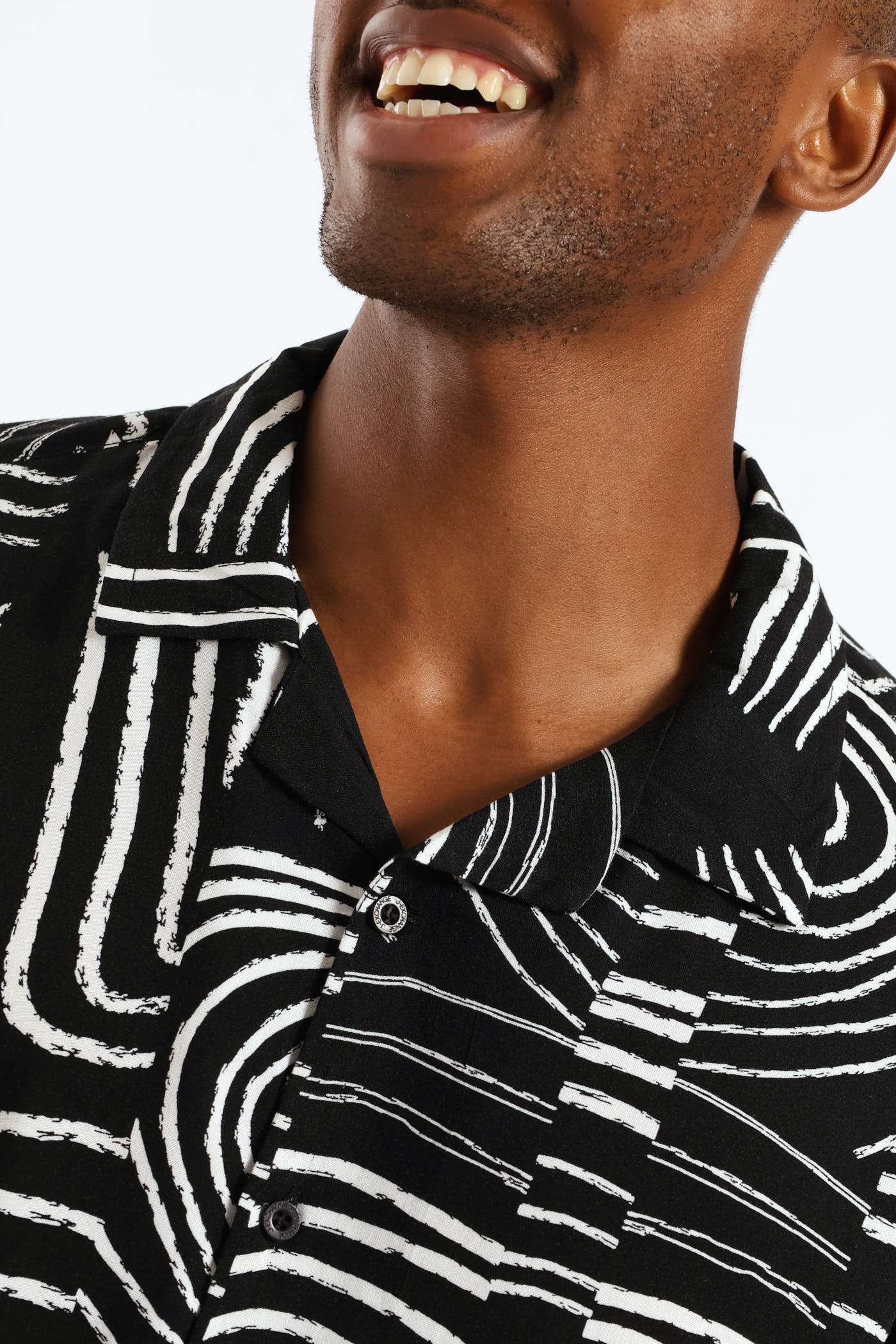 Wave Viscose Shirt - Black - Image 2