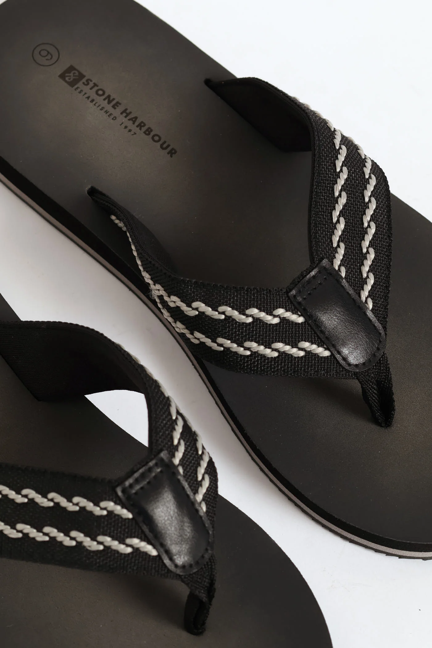 Webbed Upper Wide Vamp Sandal - Black/Grey - Image 2