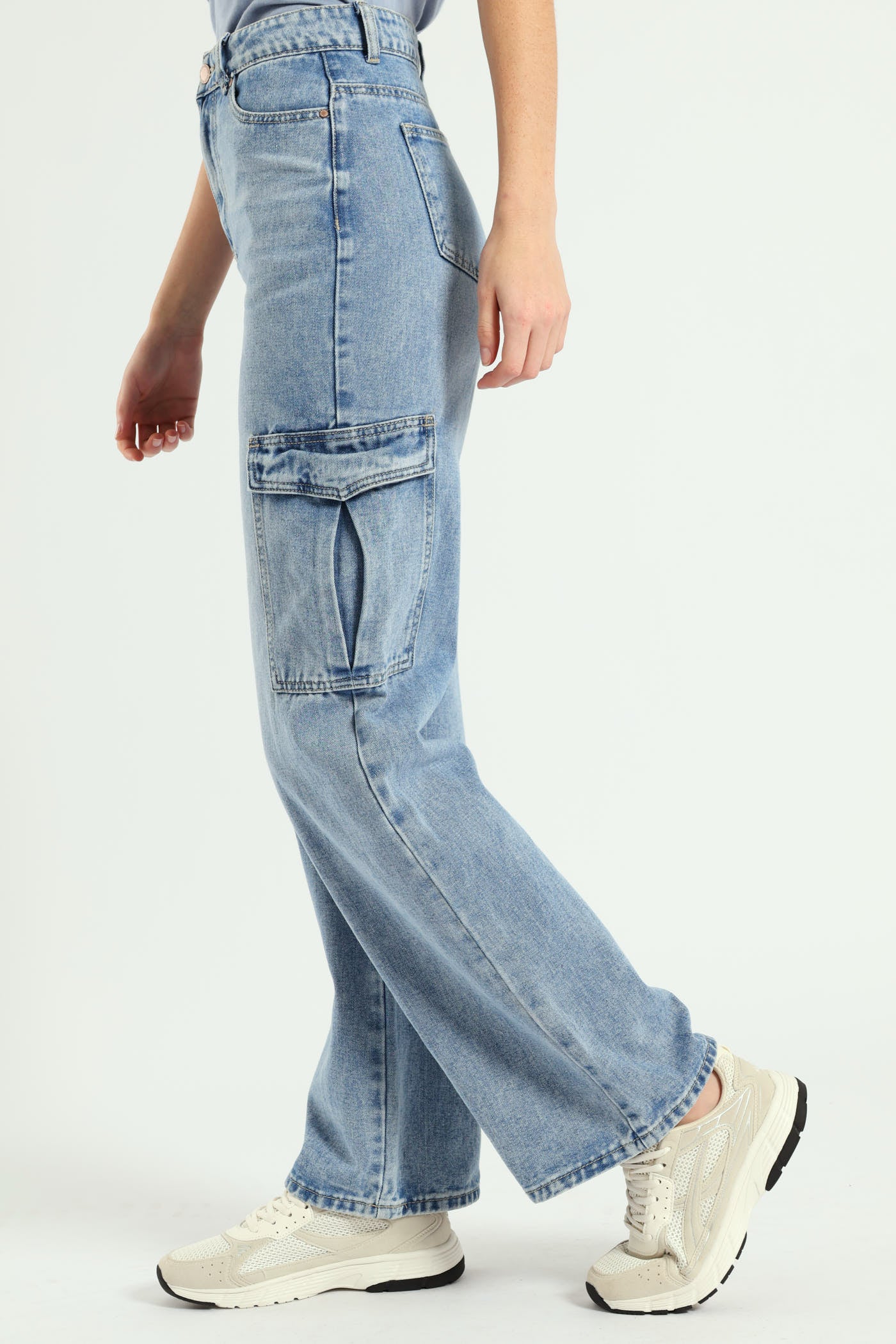 Wide Leg Pocket Cargo Denim - Light Wash - Image 2