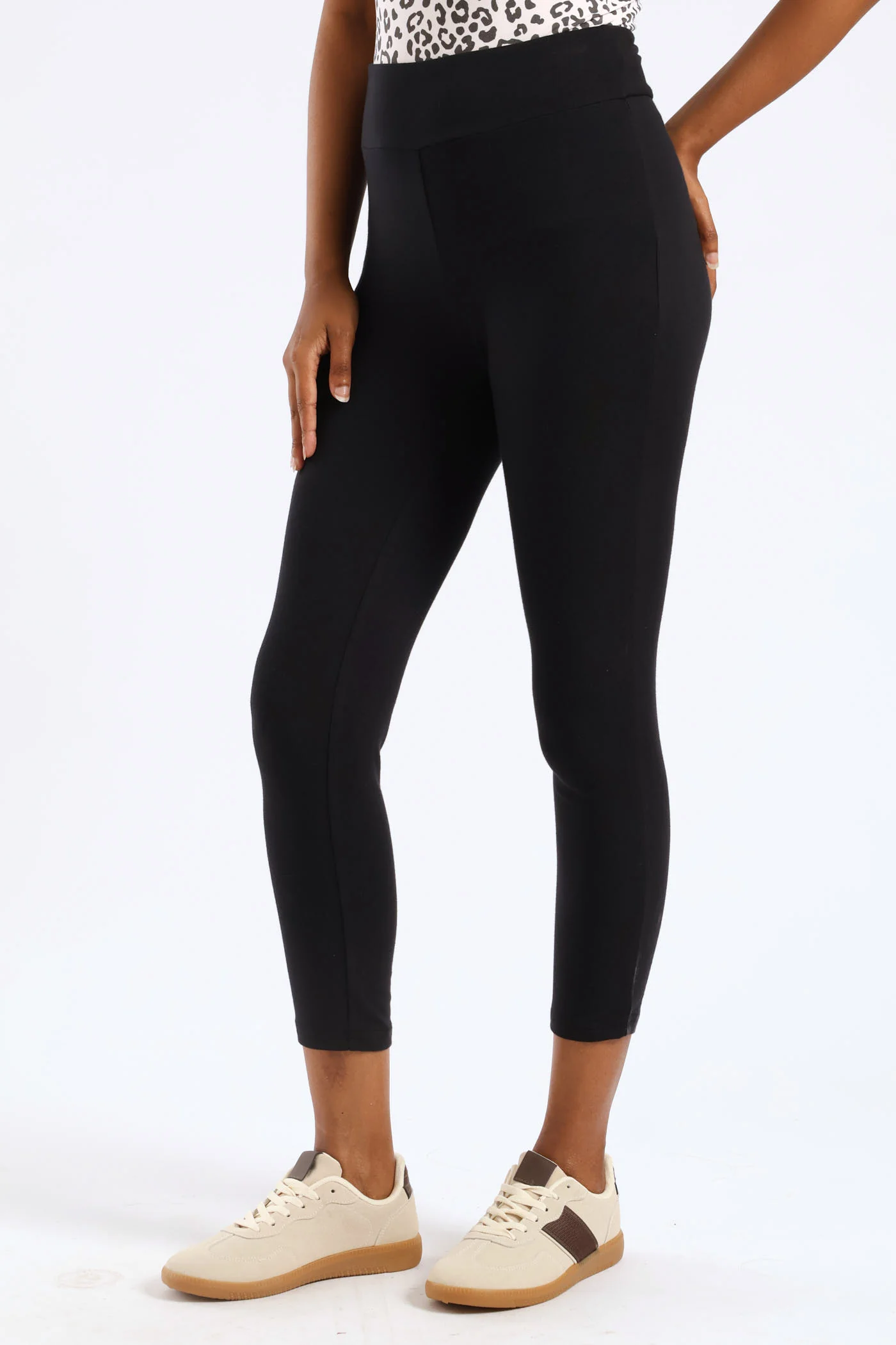Wide Waistband Crop Legging - Black - Image 3