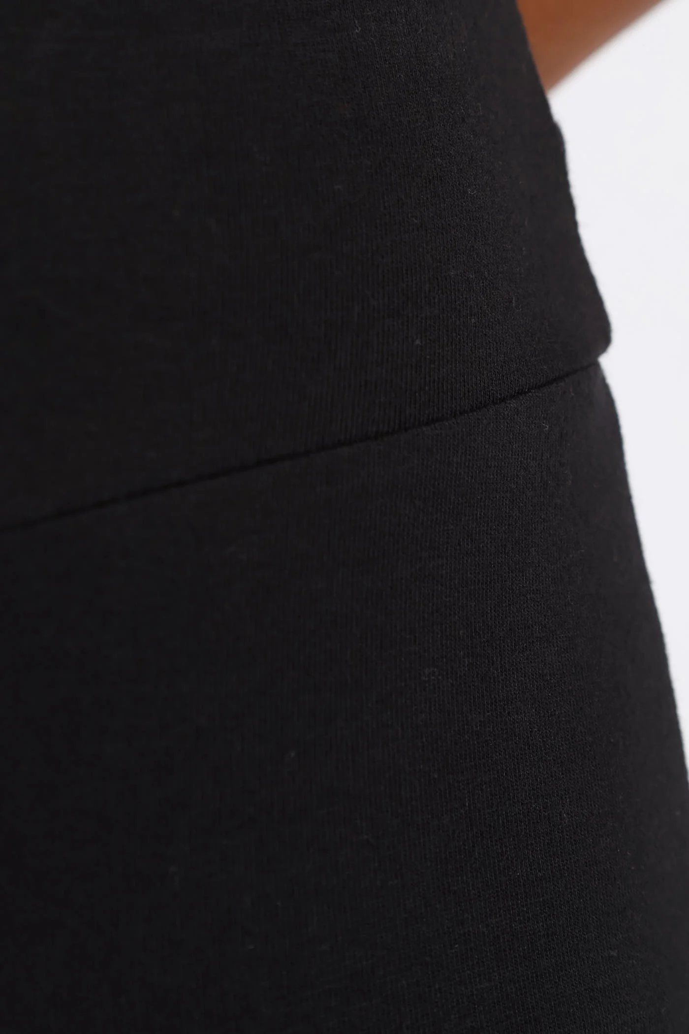 Wide Waistband Crop Legging - Black - Image 4