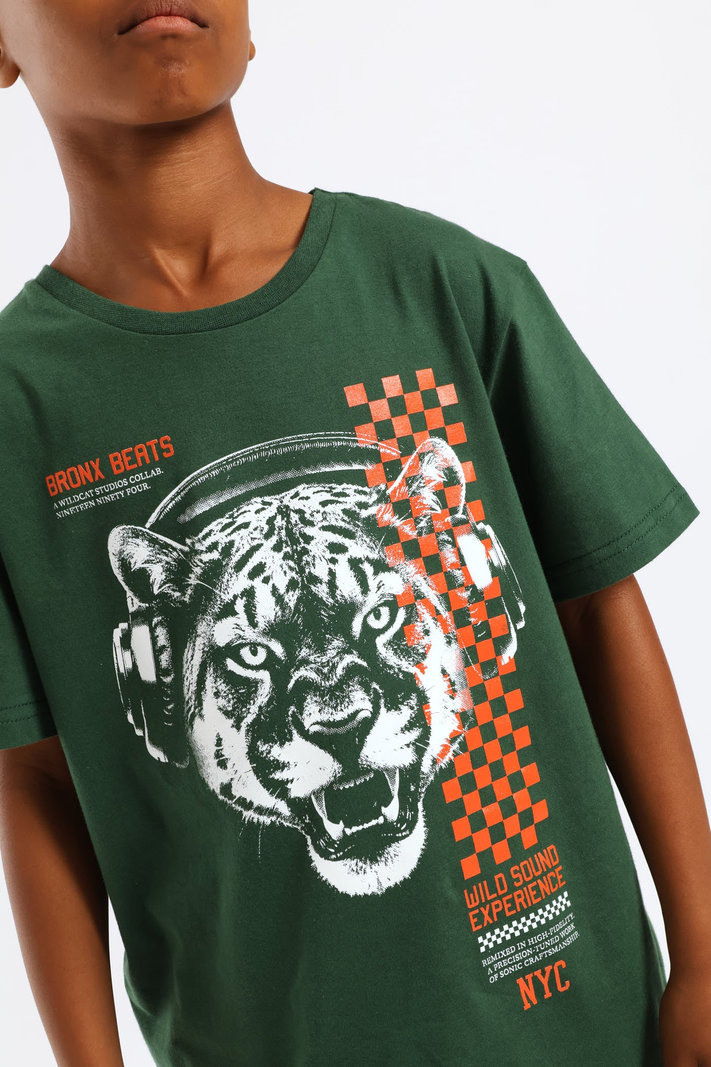Wild Cat Headphone Headphone Print T-Shirt - Green - Image 5