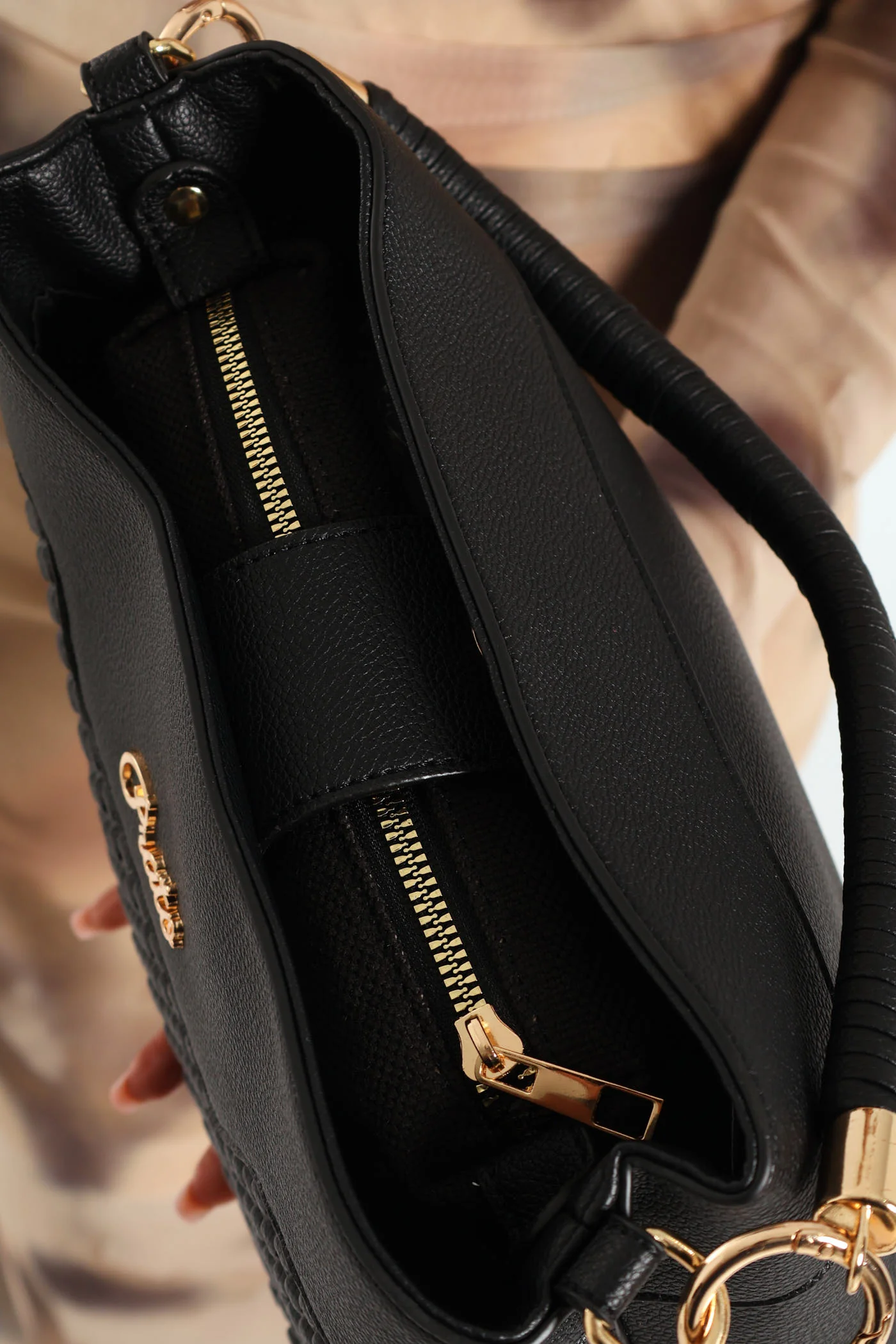 Woven Top Handle Bucket Bag - Black - Image 5