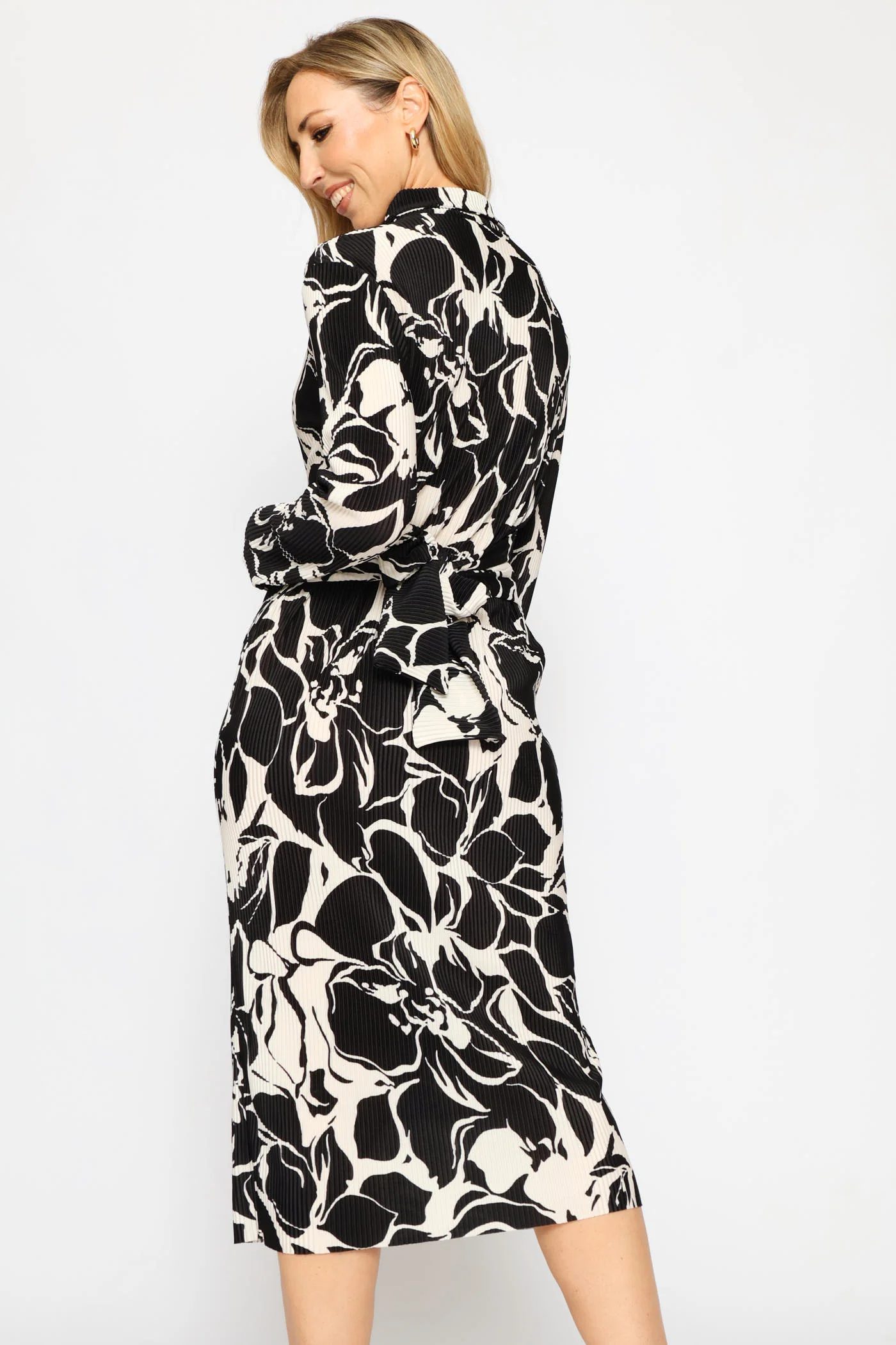 Wrap Plisse Shirt Midi Dress - Black/Cream - Image 4