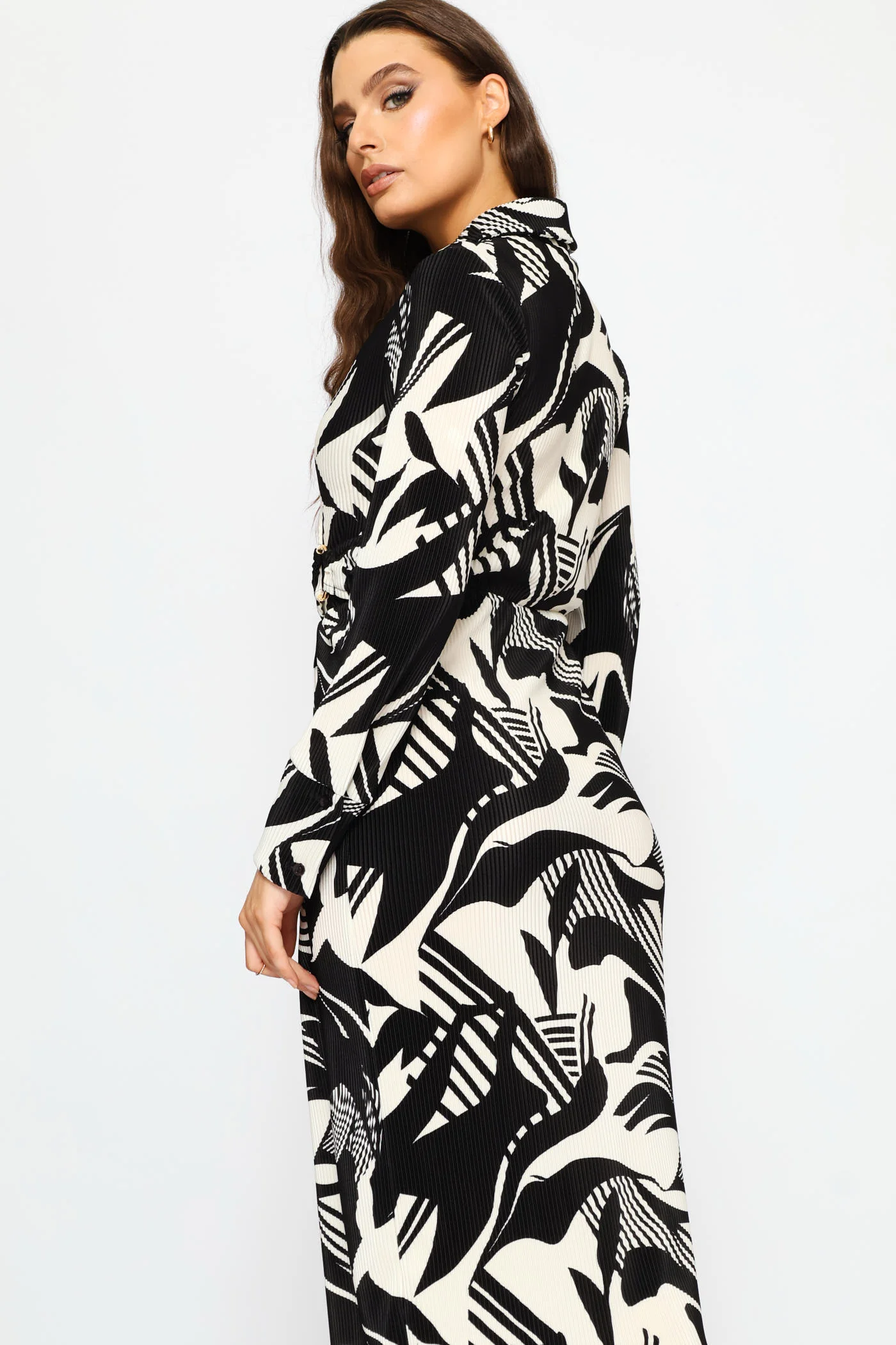 Wrap Side Trim Plisse Midi Dress - Black/Cream - Image 4