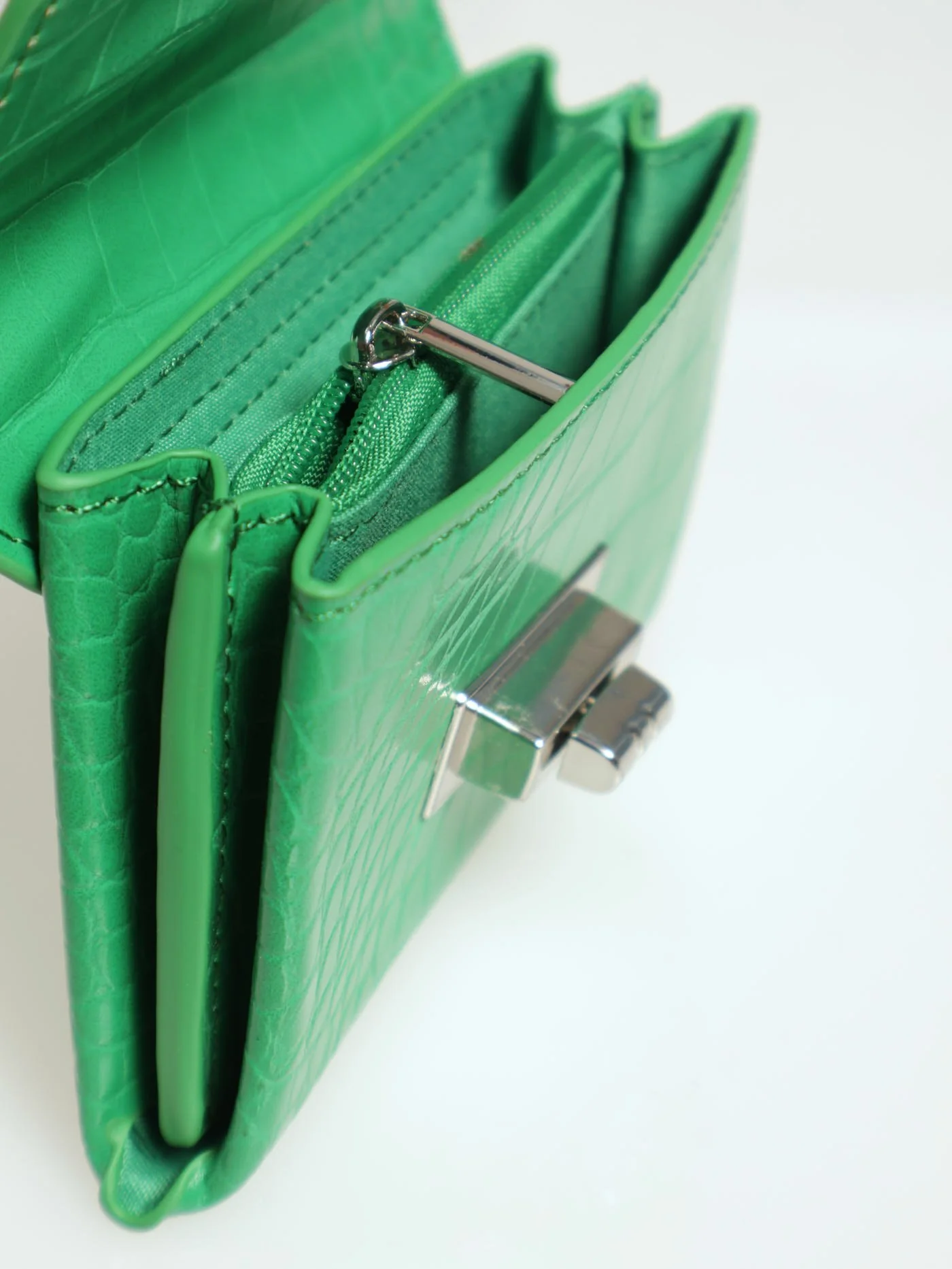 Wylamaria Purse - Green - Image 4