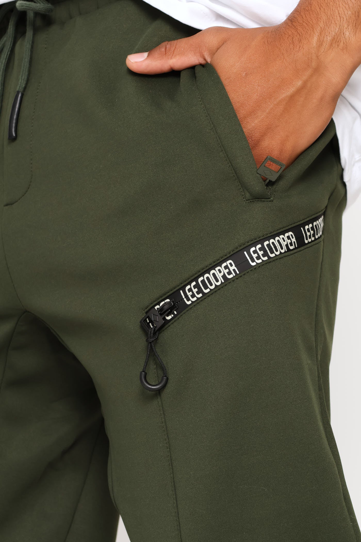Yannick Joggers - Dark Green - Image 5