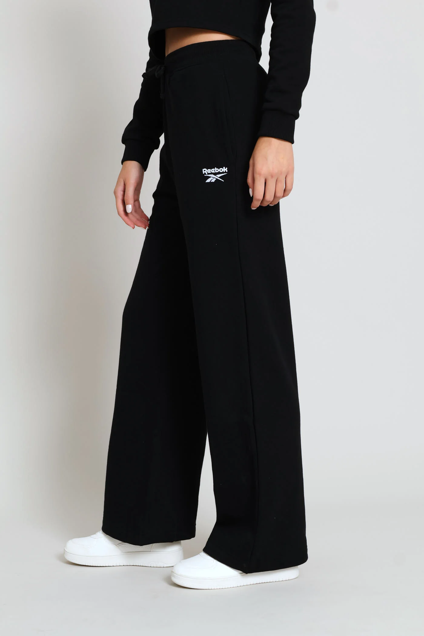Yara Wide Hem Open Jogger - Black - Image 4