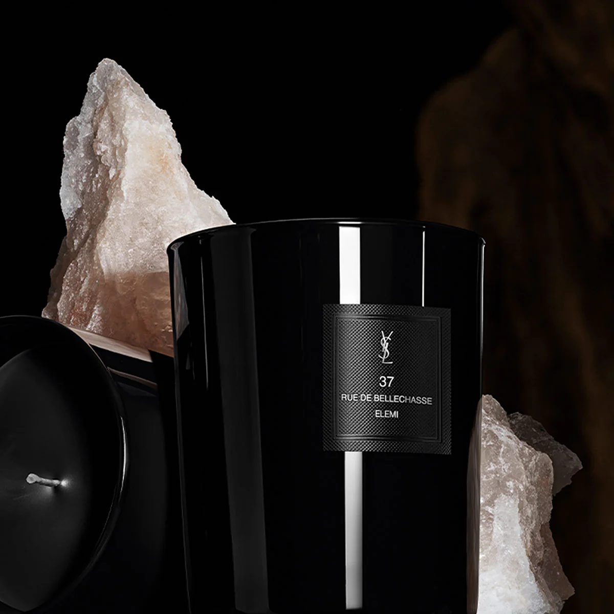 37 Rue De Bellechasse Candle - Le Vestiaire Des Parfums - 220g - Image 4