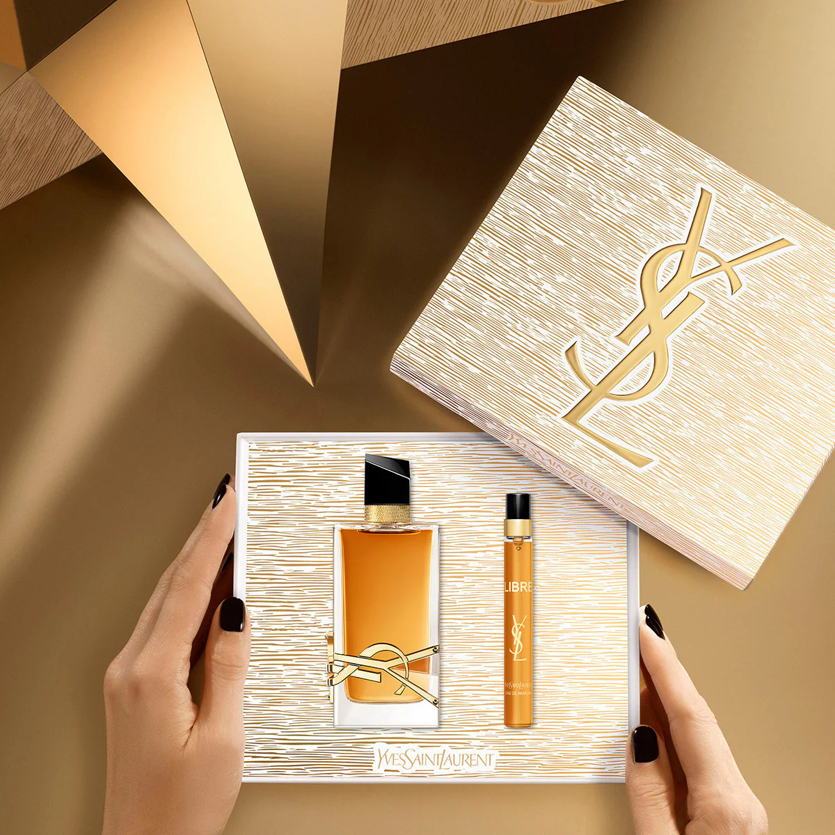 Libre Eau de Parfum Intense Gift Set - Image 4