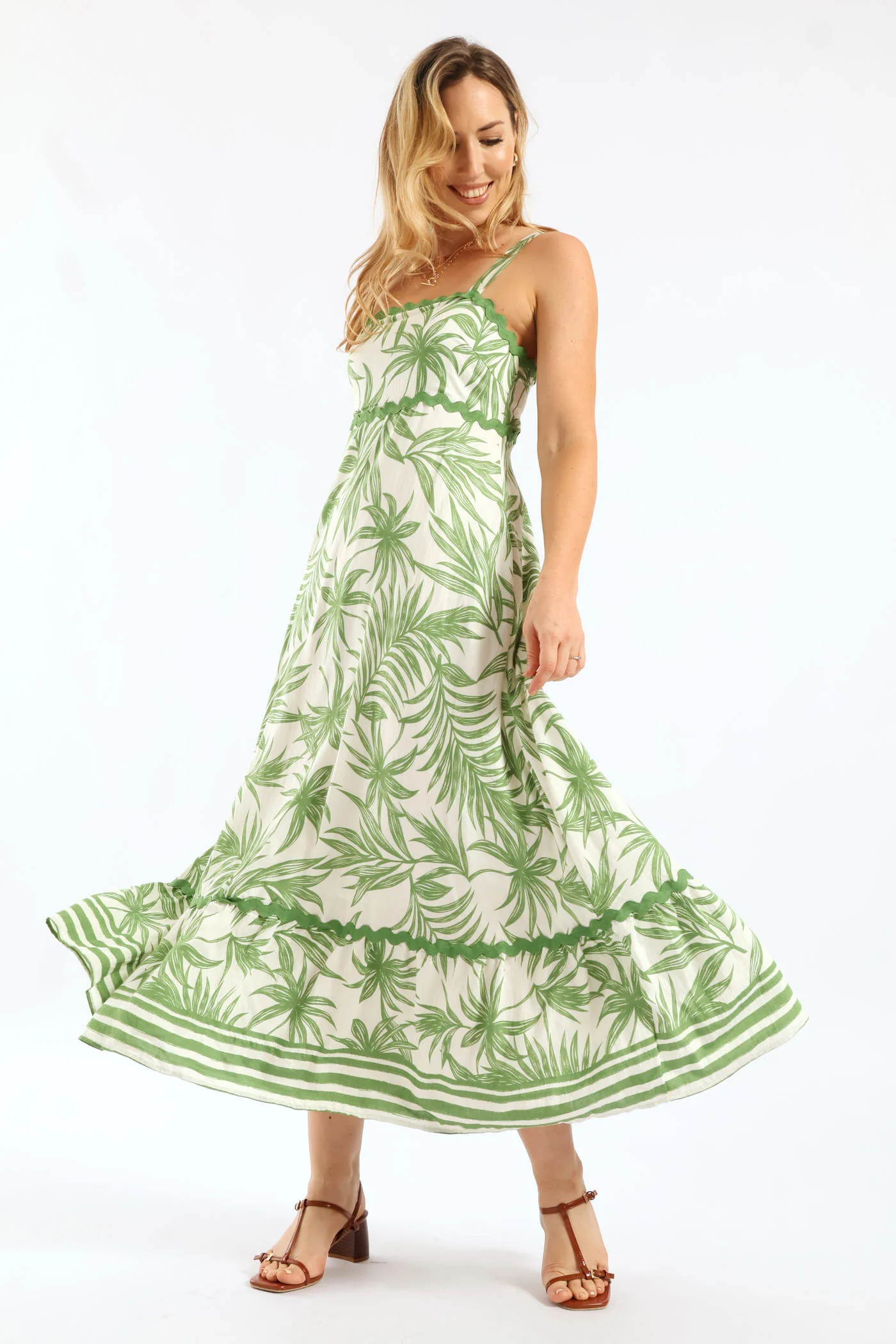 Zig Zag Trim Strappy Boobtube Maxi Dress - Green - Image 4
