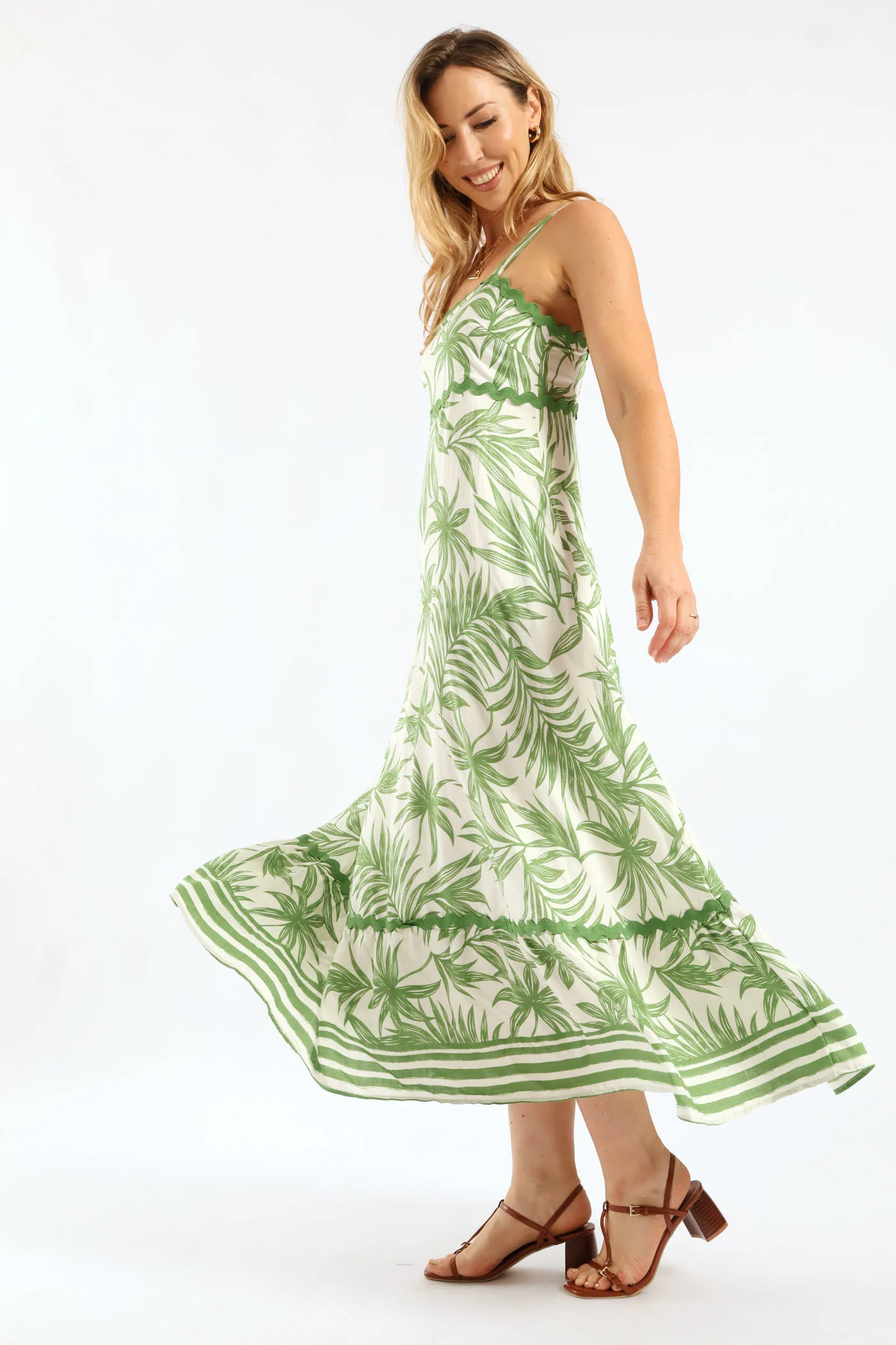 Zig Zag Trim Strappy Boobtube Maxi Dress - Green - Image 5