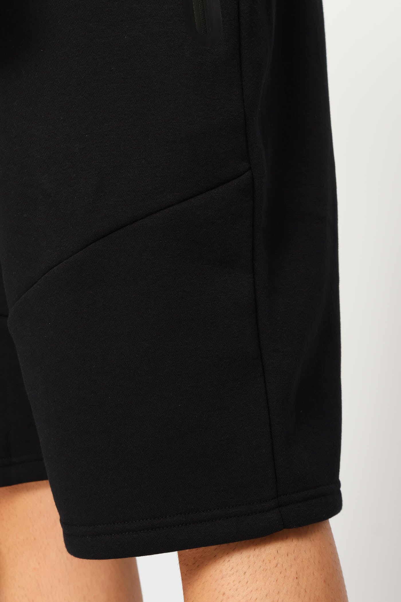 Zip Pocket Fleece Short - Black - Image 7